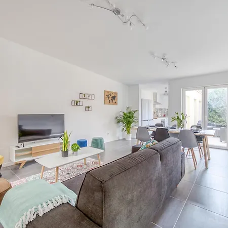 Spacieuse 6 Ch/12 Personnes/ 6 Sdb Wc Privee 빌라 *