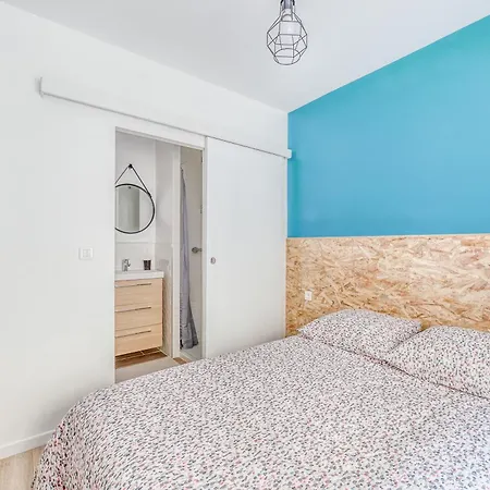 Spacieuse 6 Ch/12 Personnes/ 6 Sdb Wc Privee فيلة فالنسيان