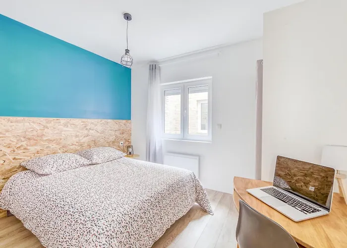 Spacieuse 6 Ch/12 Personnes/ 6 Sdb Wc Privée * Valenciennes