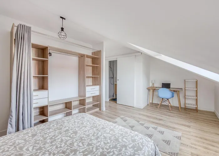 Spacieuse 6 Ch/12 Personnes/ 6 Sdb Wc Privée Villa