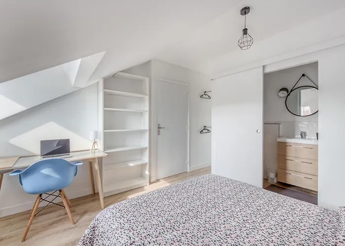 Spacieuse 6 Ch/12 Personnes/ 6 Sdb Wc Privée *