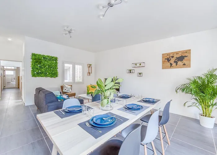 Spacieuse 6 Ch/12 Personnes/ 6 Sdb Wc Privée Villa Valenciennes